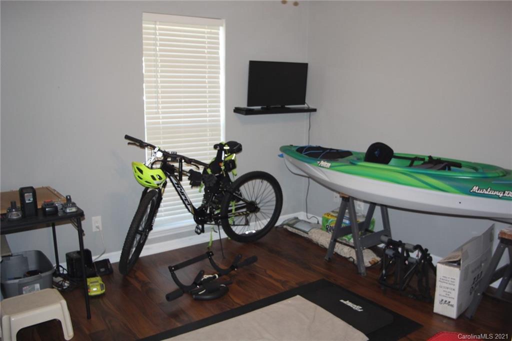12616 Cardinal Point Road Charlotte, NC 28269 - Photo 17 of 20 Gallery Image 17