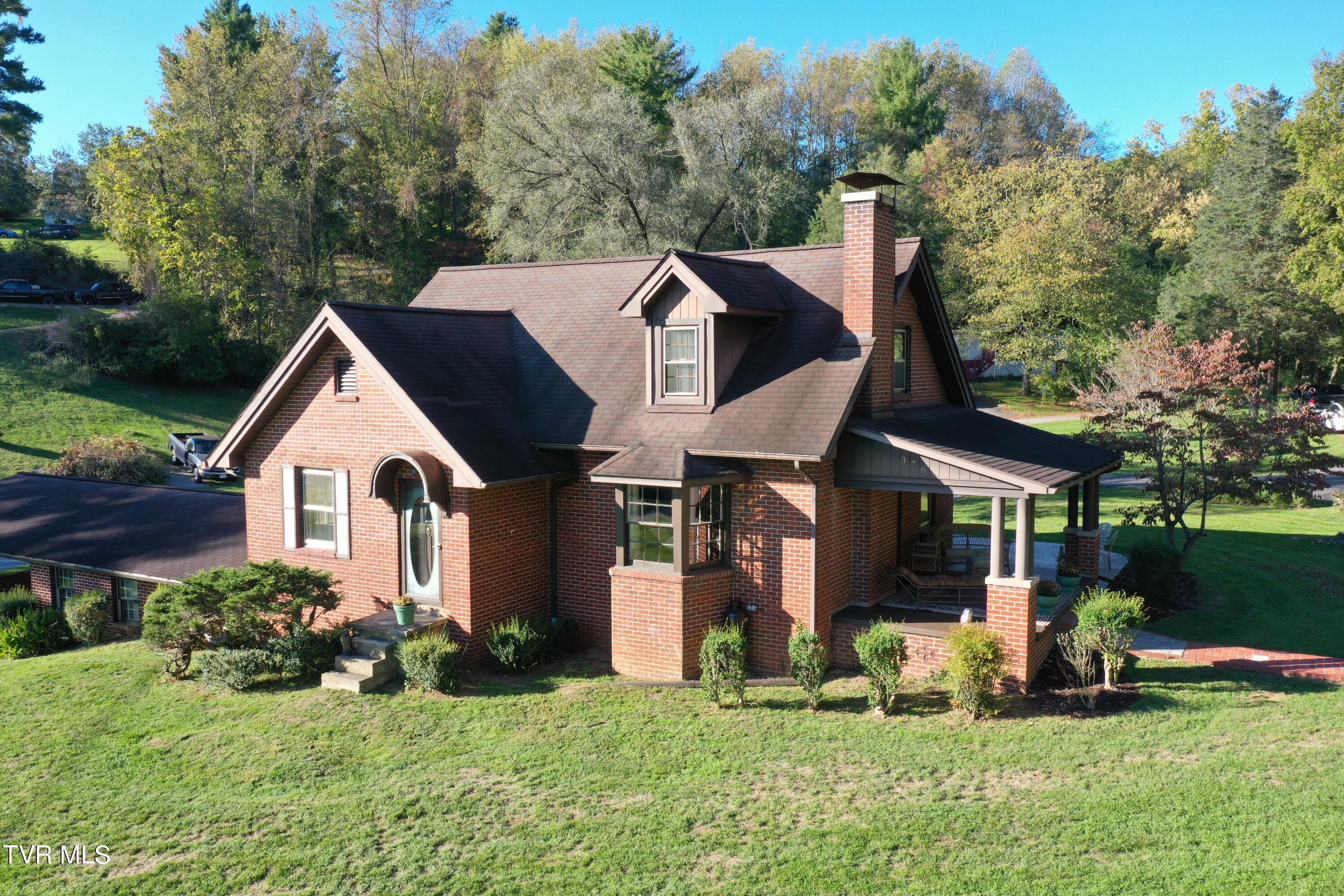 376 Old Fincastle Road Lebanon, VA 24266 - Photo 1 of 37 IMG_6792