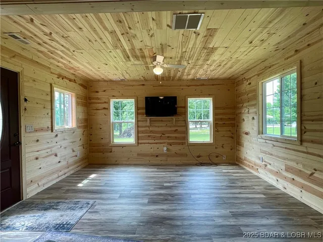 $220,000 | 2064 State Road, Linn Creek, MO 65052