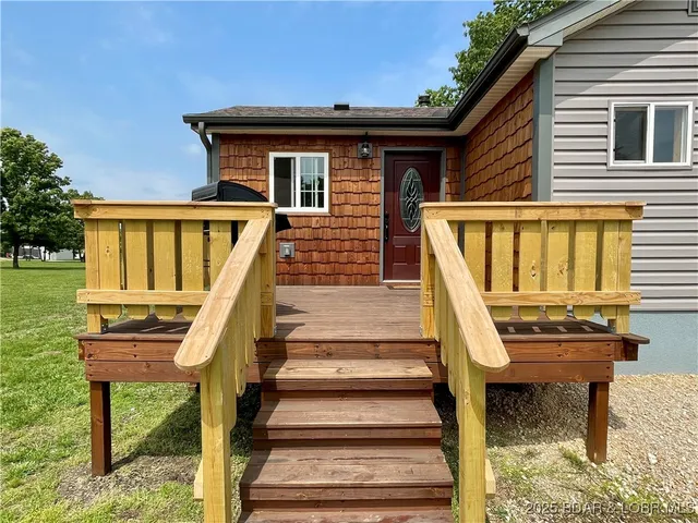 $220,000 | 2064 State Road, Linn Creek, MO 65052