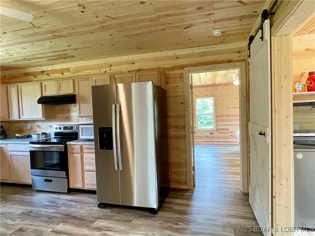 $220,000 | 2064 State Road, Linn Creek, MO 65052