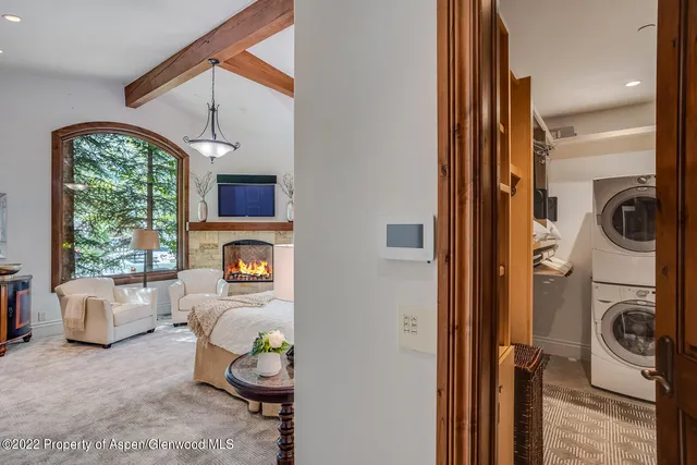 $200,000 | 900 Waters Avenue, Aspen, CO 81611