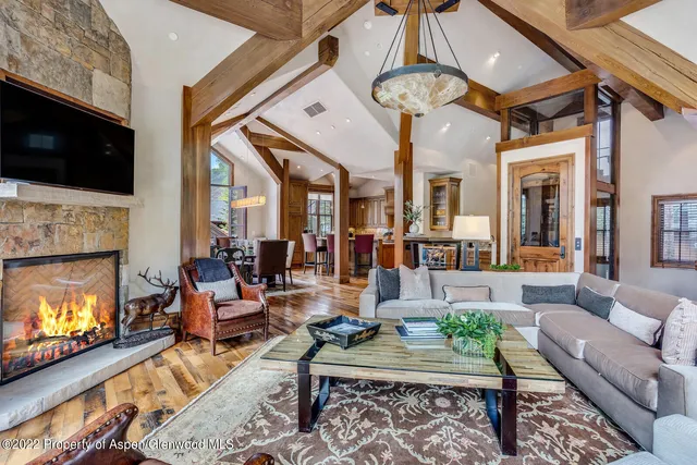 $200,000 | 900 Waters Avenue, Aspen, CO 81611