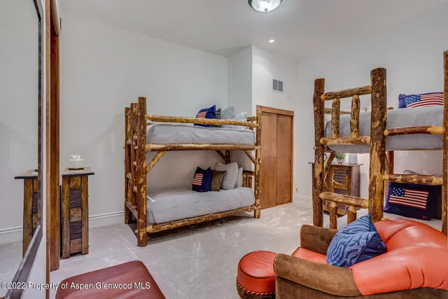 $200,000 | 900 Waters Avenue, Aspen, CO 81611