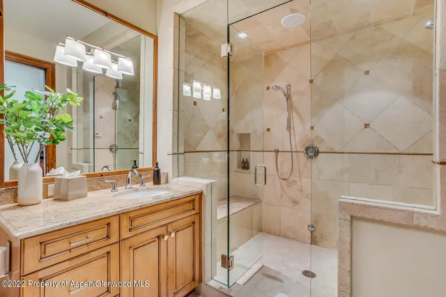 $200,000 | 900 Waters Avenue, Aspen, CO 81611