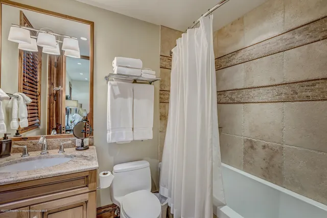 $200,000 | 900 Waters Avenue, Aspen, CO 81611