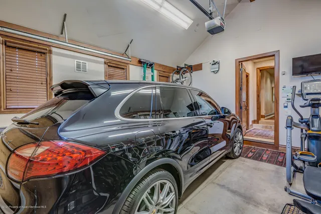 $200,000 | 900 Waters Avenue, Aspen, CO 81611