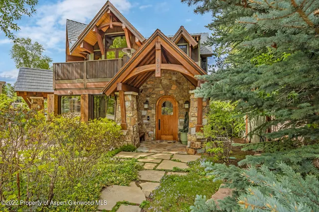 $200,000 | 900 Waters Avenue, Aspen, CO 81611