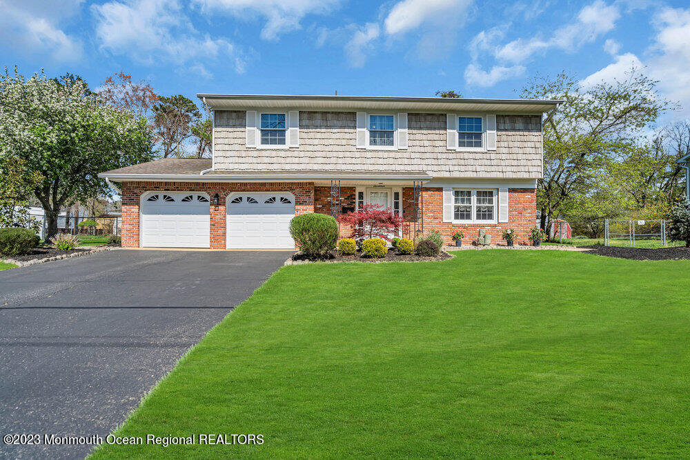 17 Pittsfield Road Howell, NJ 07731 - Photo 1 of 36 005_dsc01477-1