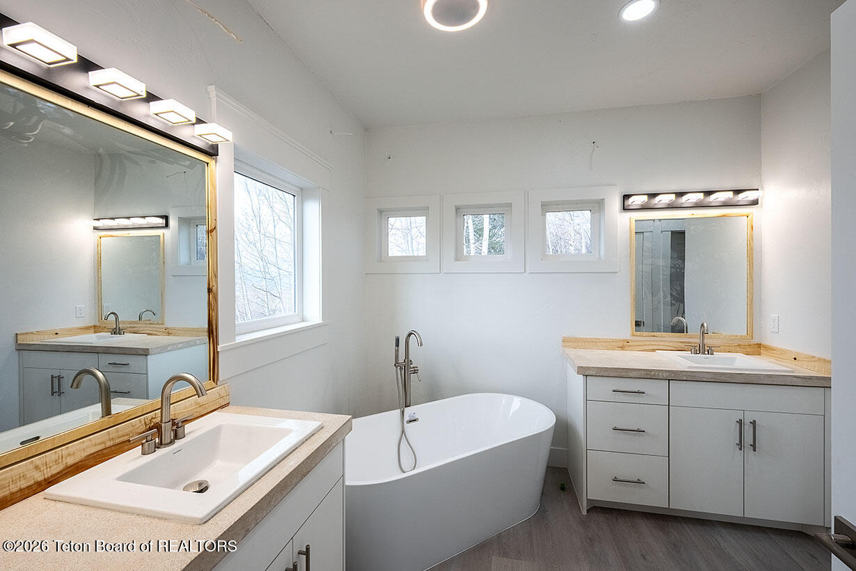 541 Spruce Drive Star Valley Ranch, WY 83127 - Photo 15 of 41 Humpherys int 7919