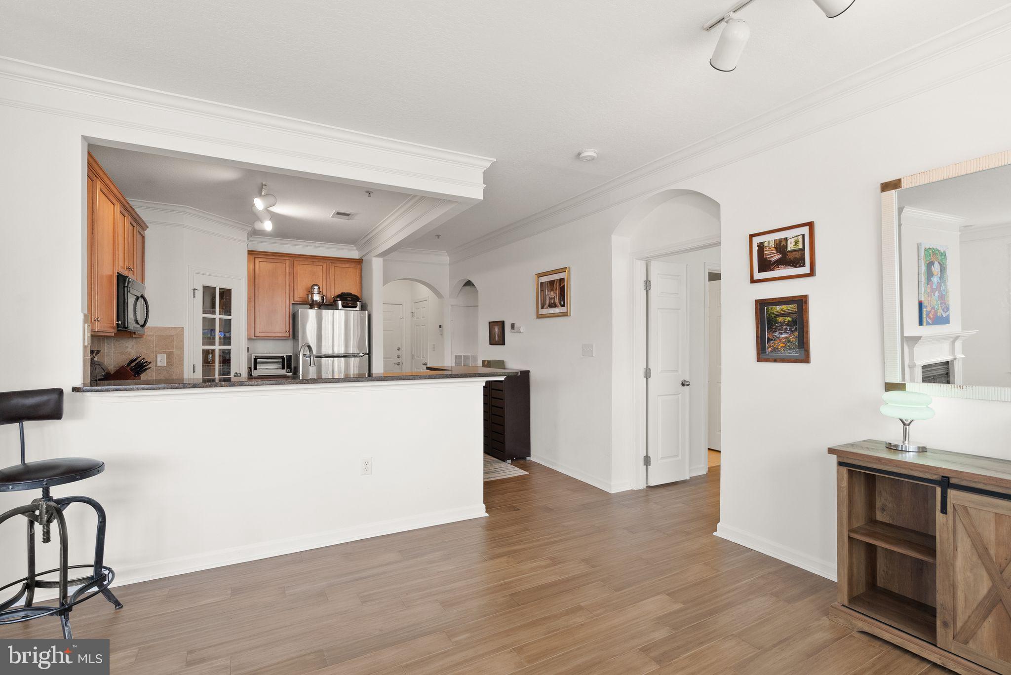 508 Sunset View Terrace Southeast, Unit 306 Leesburg, VA 20175 - Photo 13 of 37