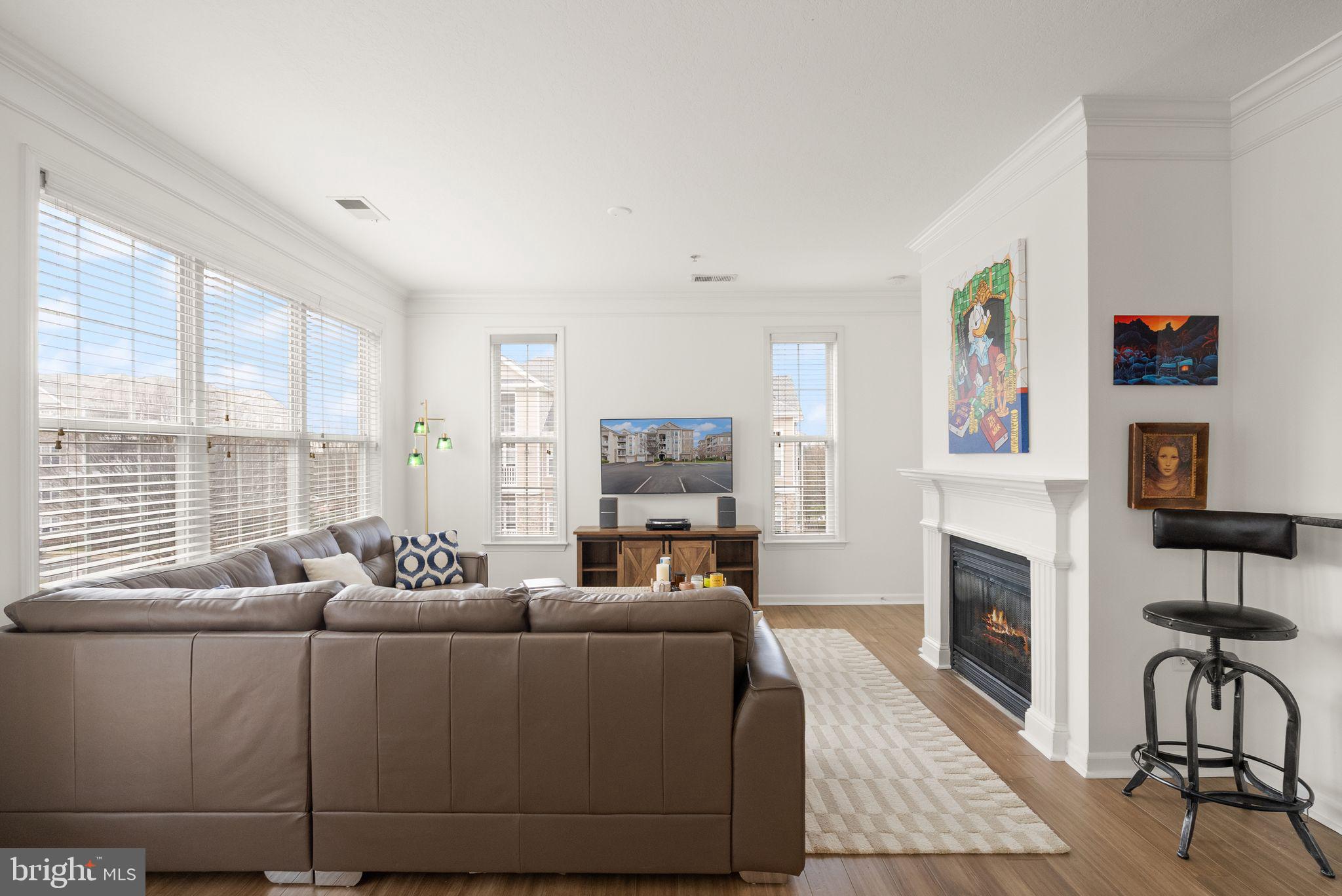 508 Sunset View Terrace Southeast, Unit 306 Leesburg, VA 20175 - Photo 19 of 37