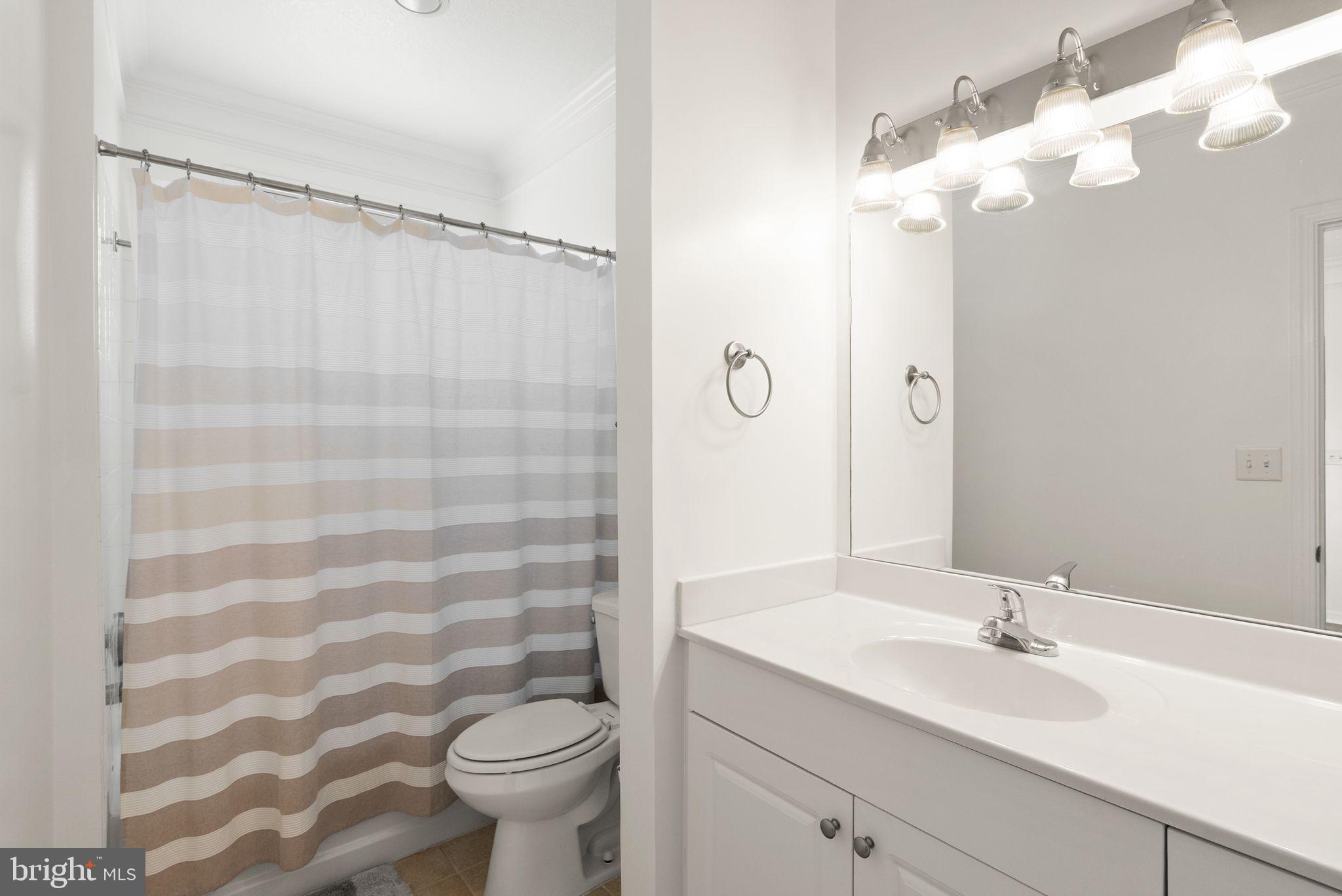 508 Sunset View Terrace Southeast, Unit 306 Leesburg, VA 20175 - Photo 26 of 37