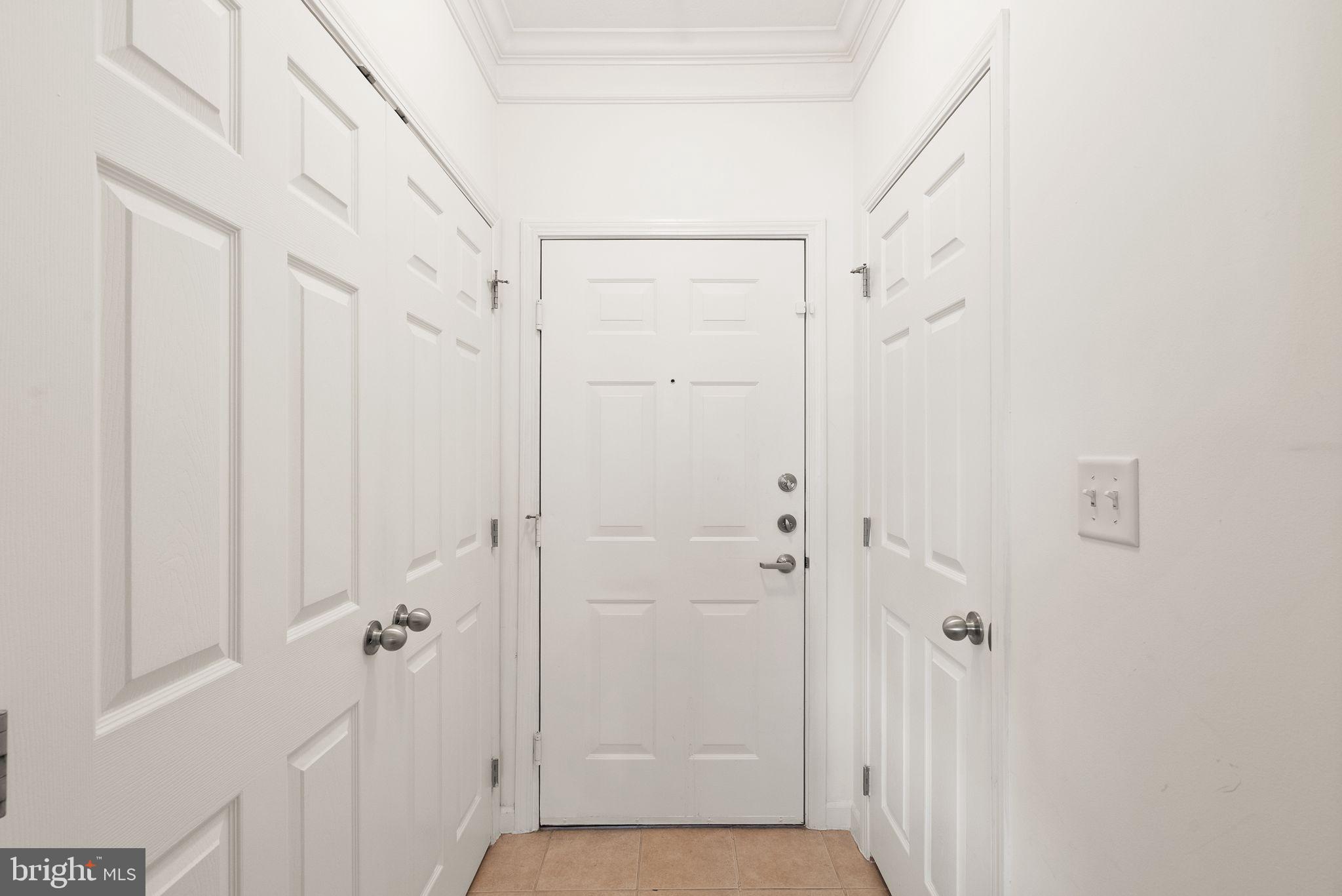 508 Sunset View Terrace Southeast, Unit 306 Leesburg, VA 20175 - Photo 7 of 37