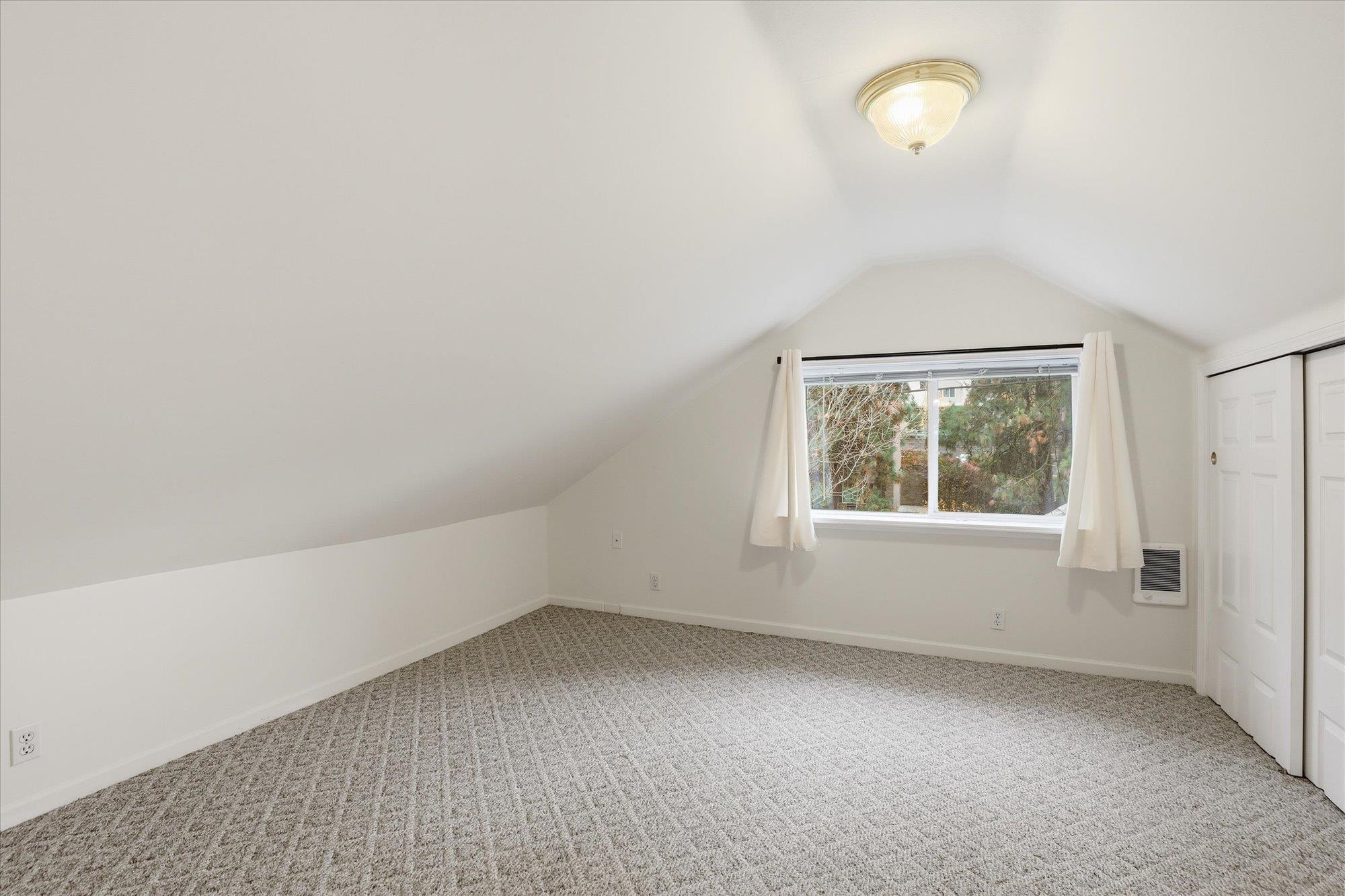 707 East 8th Avenue Spokane, WA 99202 - Photo 19 of 34