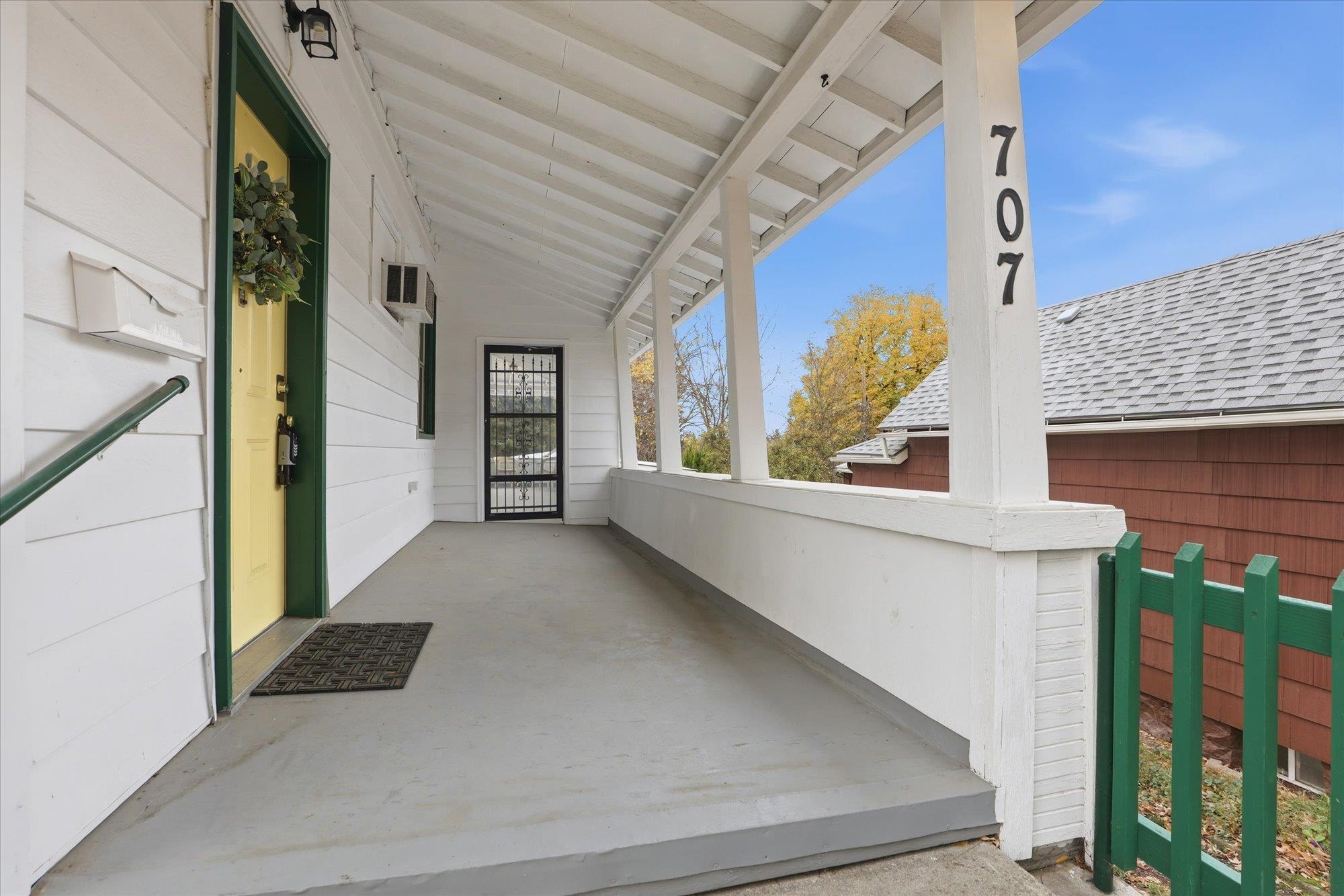 707 East 8th Avenue Spokane, WA 99202 - Photo 2 of 34