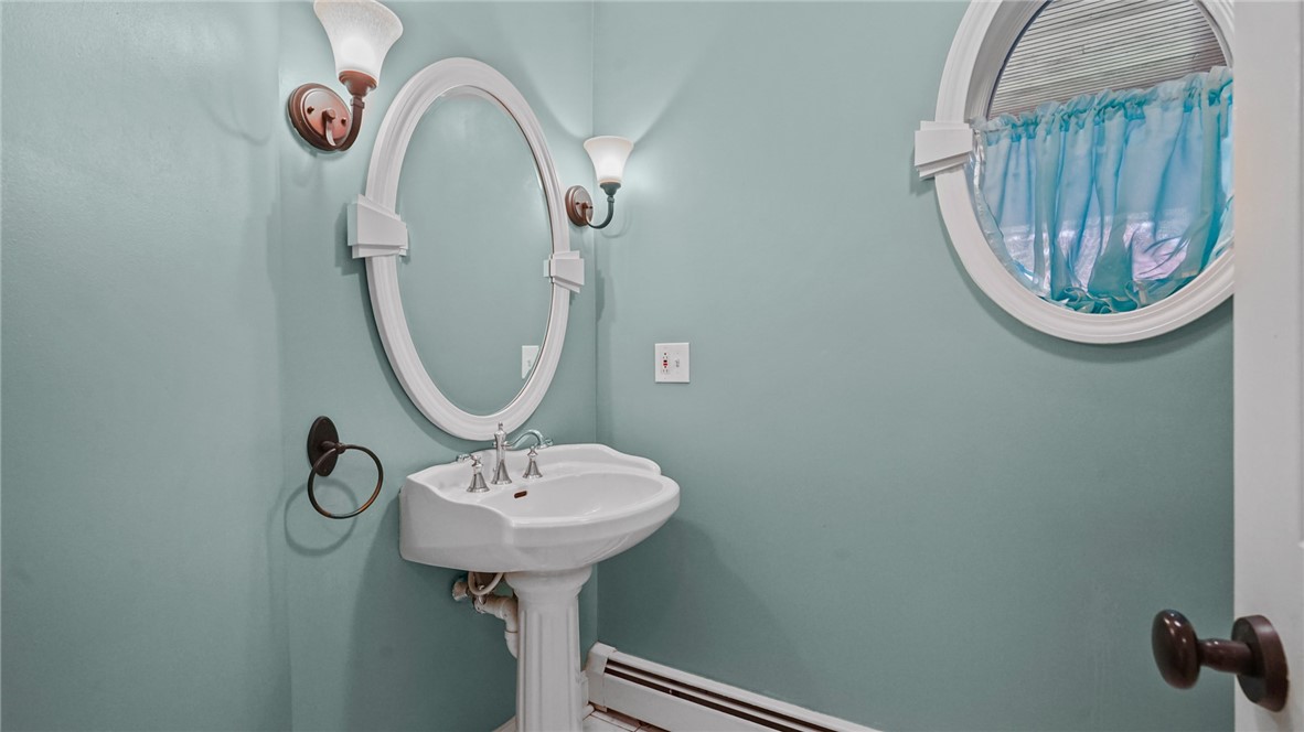 25 Strathmore Road Cranston, RI 02905 - Photo 20 of 50 Gallery Image 20