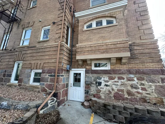 $950,000 | 215 South 5th Street, Montevideo, MN 56265