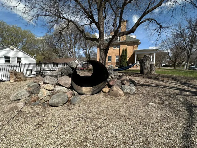 $950,000 | 215 South 5th Street, Montevideo, MN 56265