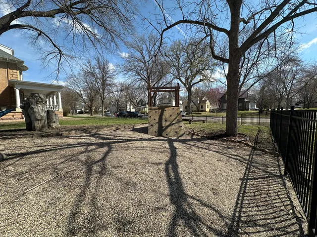 $950,000 | 215 South 5th Street, Montevideo, MN 56265