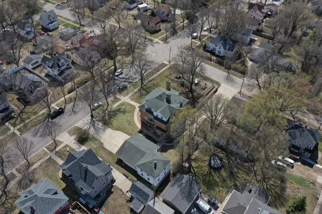 $950,000 | 215 South 5th Street, Montevideo, MN 56265