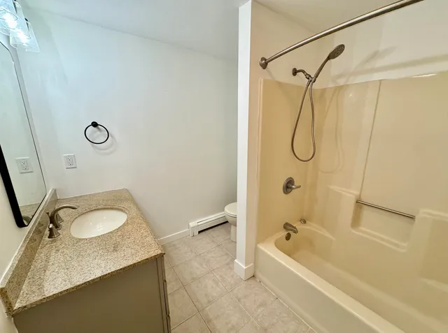 $2,700 | 34 Brookside Drive, Stratham, NH 03885