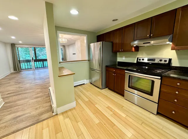 $2,700 | 34 Brookside Drive, Stratham, NH 03885