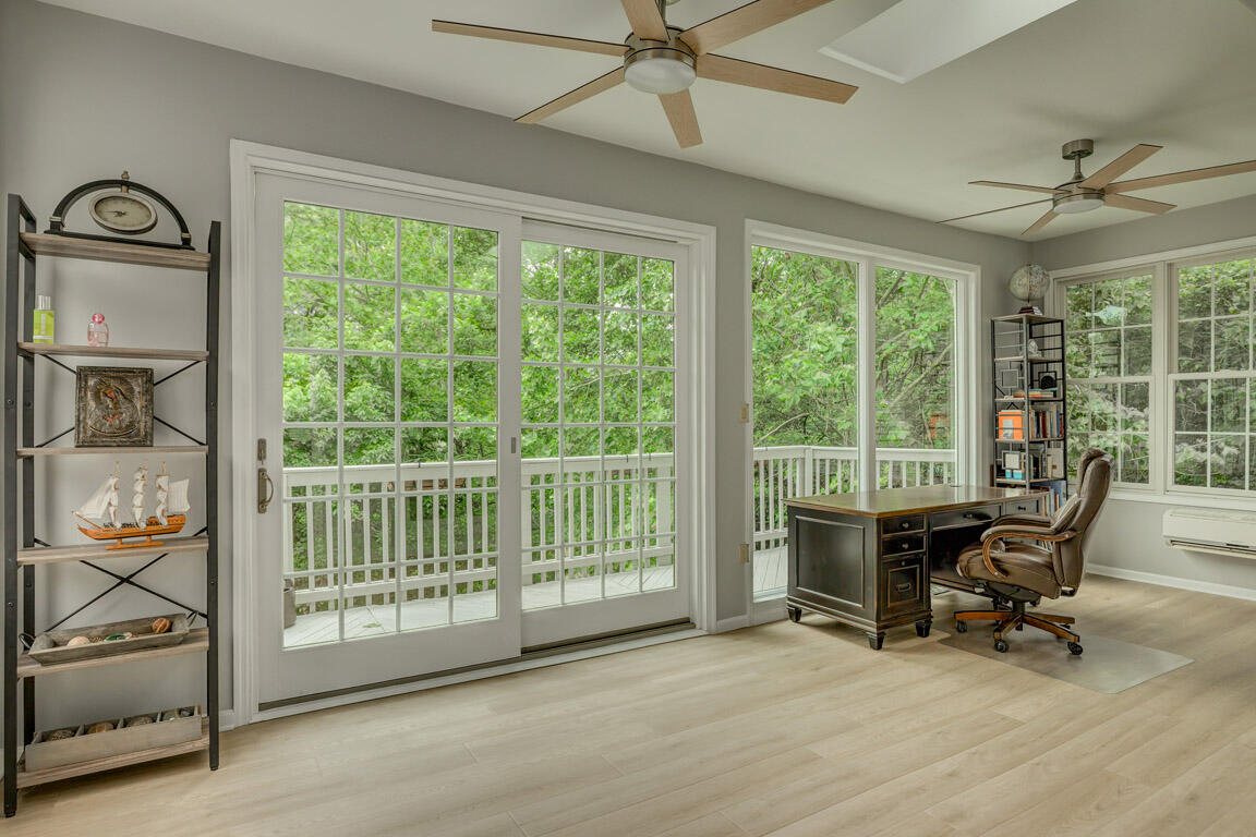 1025 Jackson Road Covington, KY 41011 - Photo 22 of 45 Sunroom1