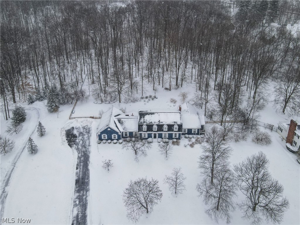 45 Greentree Road Chagrin Falls, OH 44022 - Photo 2 of 28 Gallery Image 2