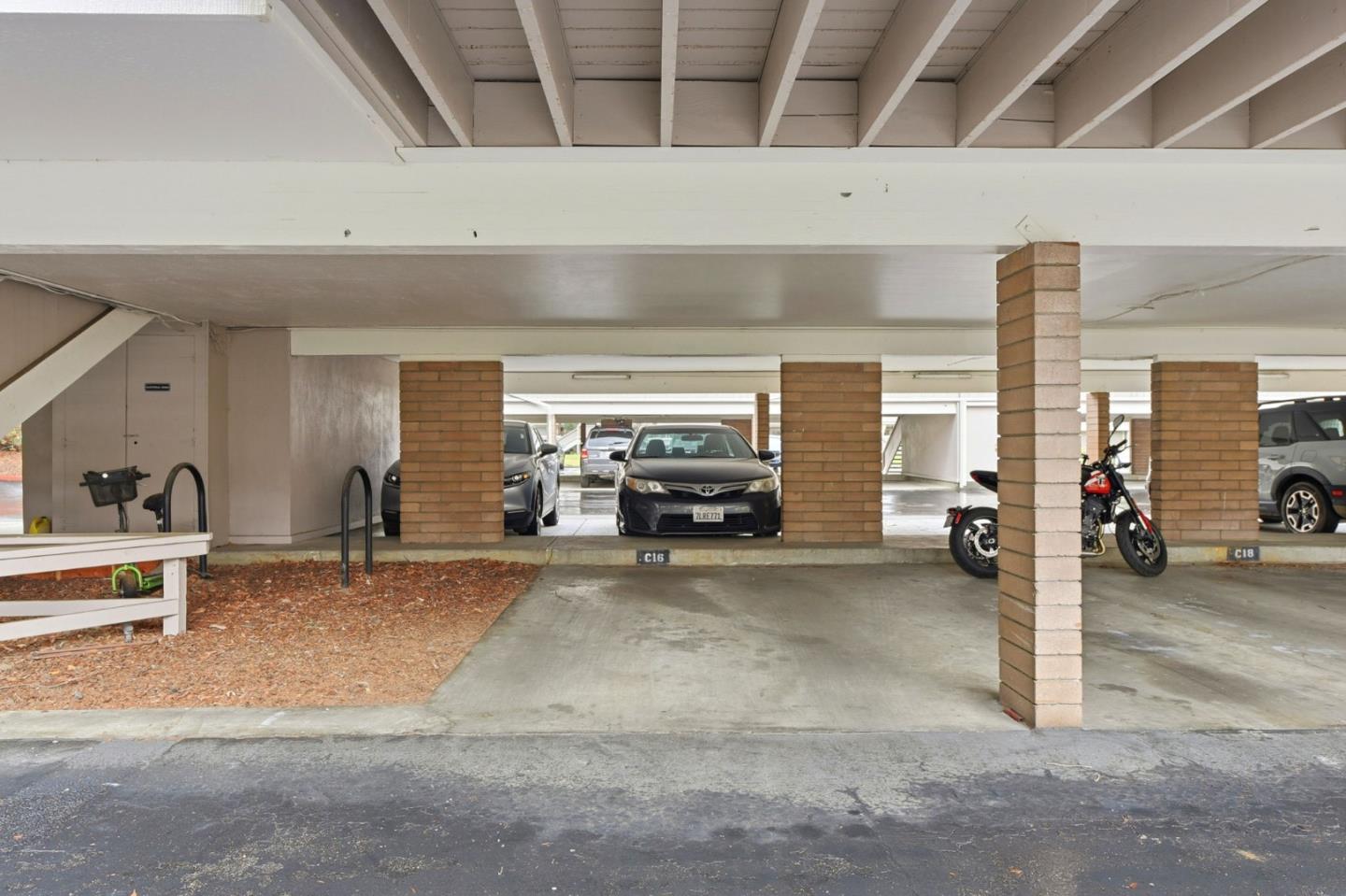 500 West Middlefield Road, Unit 121 Mountain View, CA 94043 - Photo 14 of 17