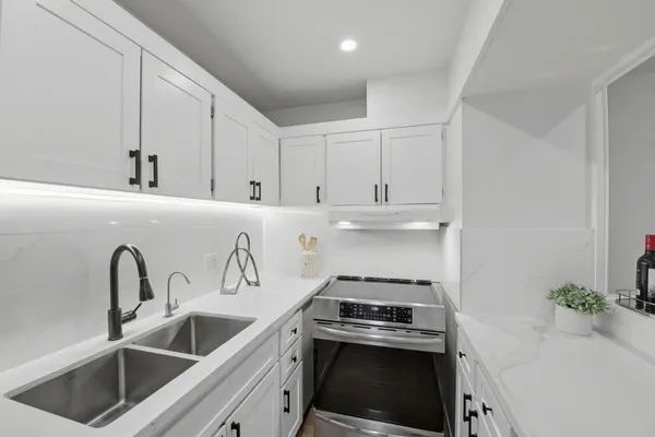 $459,000 | 500 West Middlefield Road, Unit 121, Mountain View, CA 94043