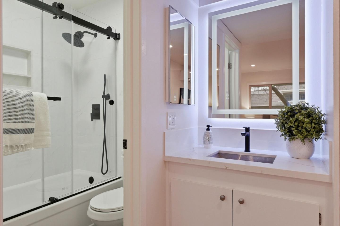 500 West Middlefield Road, Unit 121 Mountain View, CA 94043 - Photo 9 of 17