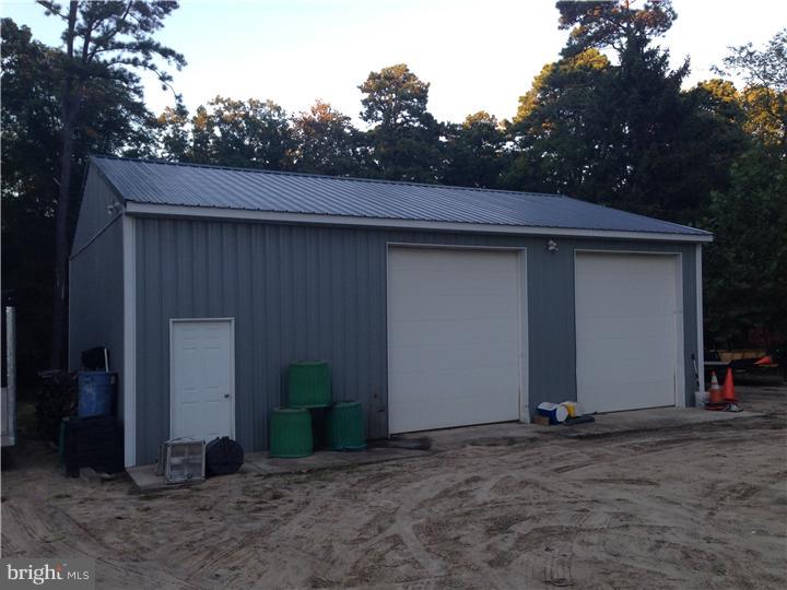 329 Chapel Heights Road Sewell, NJ 08080 - Photo 20 of 25 Garage