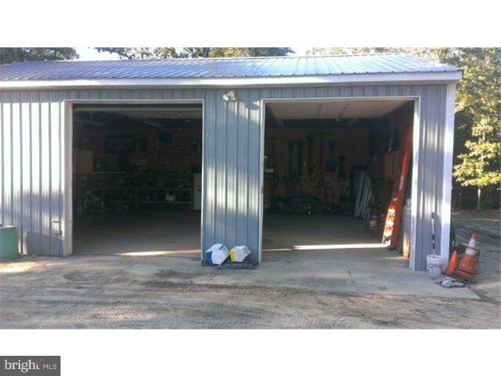 329 Chapel Heights Road Sewell, NJ 08080 - Photo 21 of 25 Garage