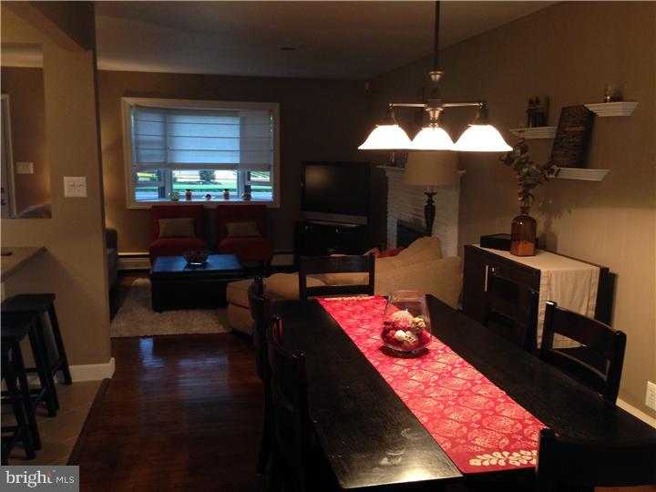 329 Chapel Heights Road Sewell, NJ 08080 - Photo 9 of 25 Dining Room