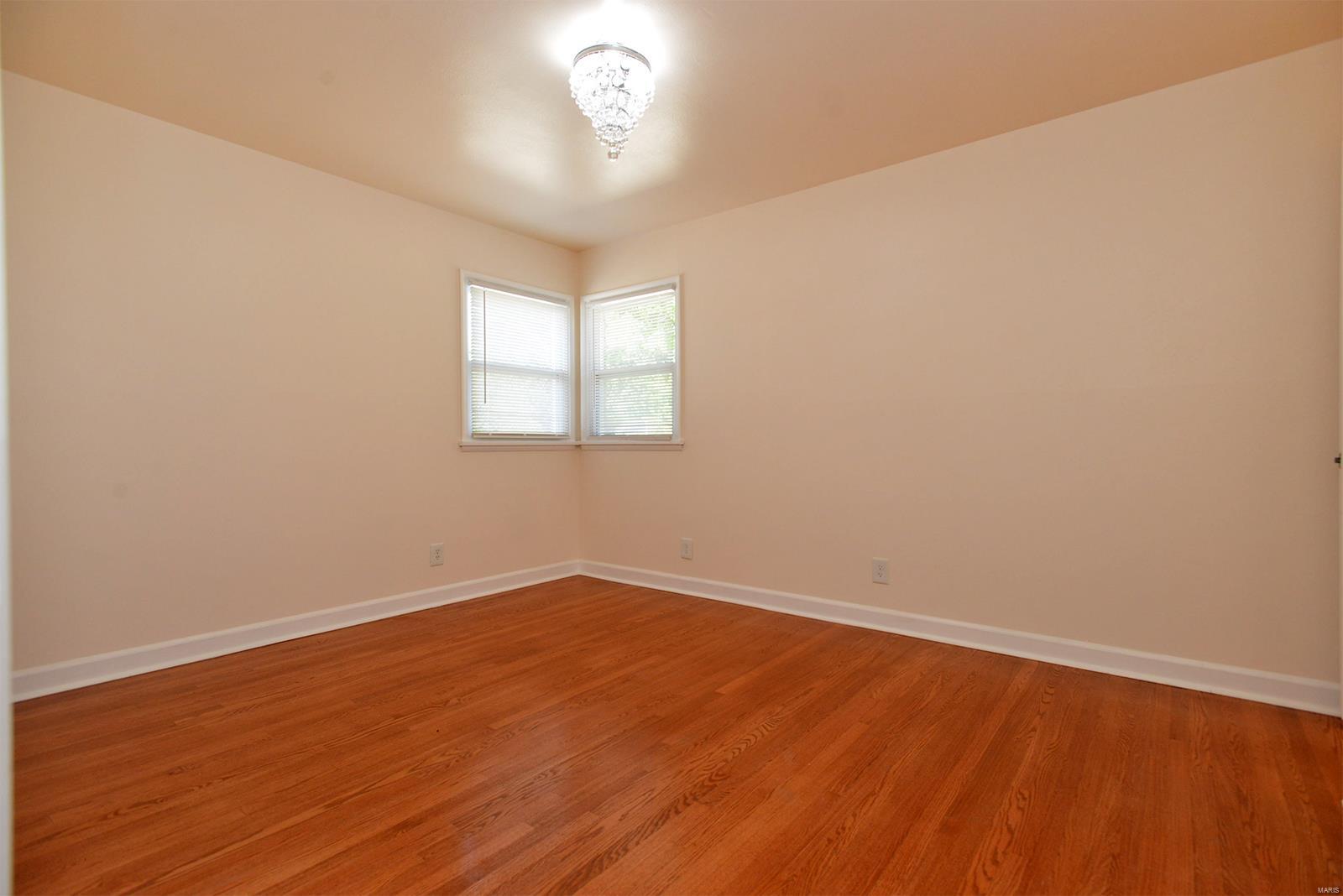 9348 Forman Road St. Louis, MO 63123 - Photo 11 of 55 Gallery Image 11