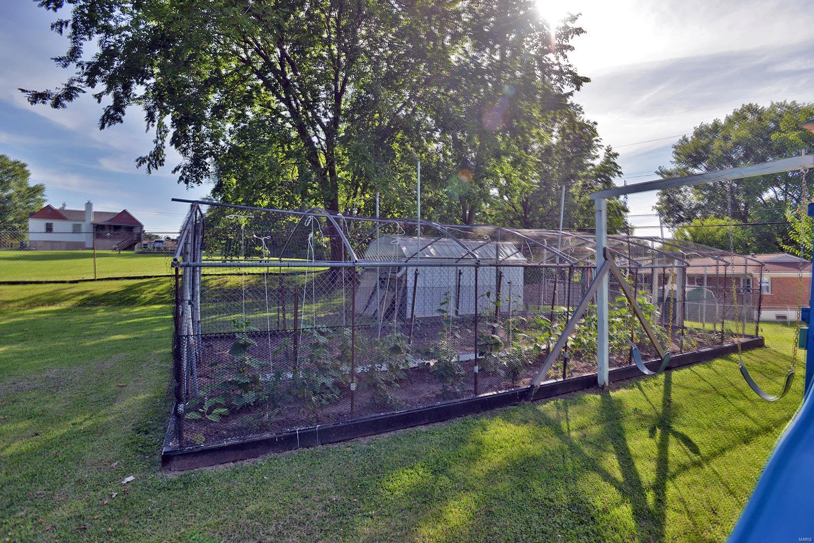 9348 Forman Road St. Louis, MO 63123 - Photo 40 of 55 Gallery Image 40