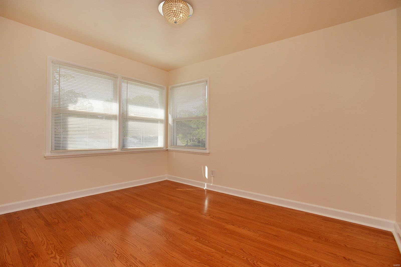9348 Forman Road St. Louis, MO 63123 - Photo 9 of 55 Gallery Image 9