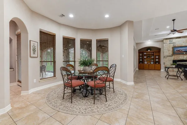 $899,000 | 28822 Lakeside Green, Magnolia, TX 77355