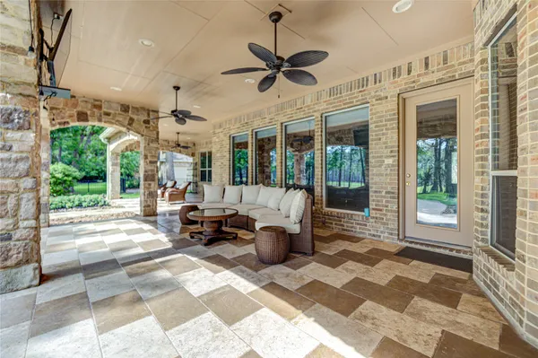 $899,000 | 28822 Lakeside Green, Magnolia, TX 77355