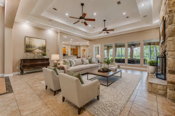 $899,000 | 28822 Lakeside Green, Magnolia, TX 77355