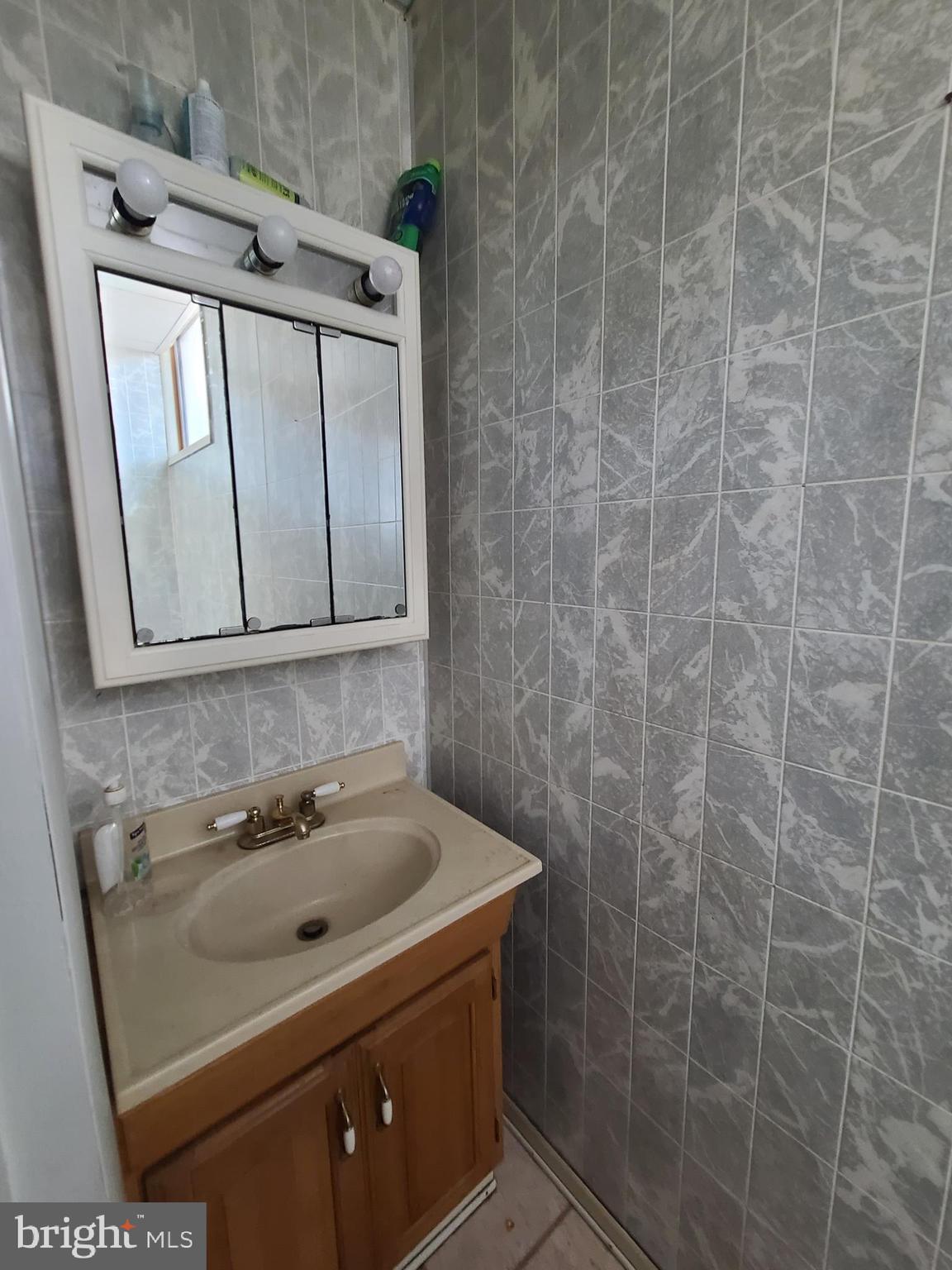 7301 Harford Road Baltimore, MD 21234 - Photo 14 of 28