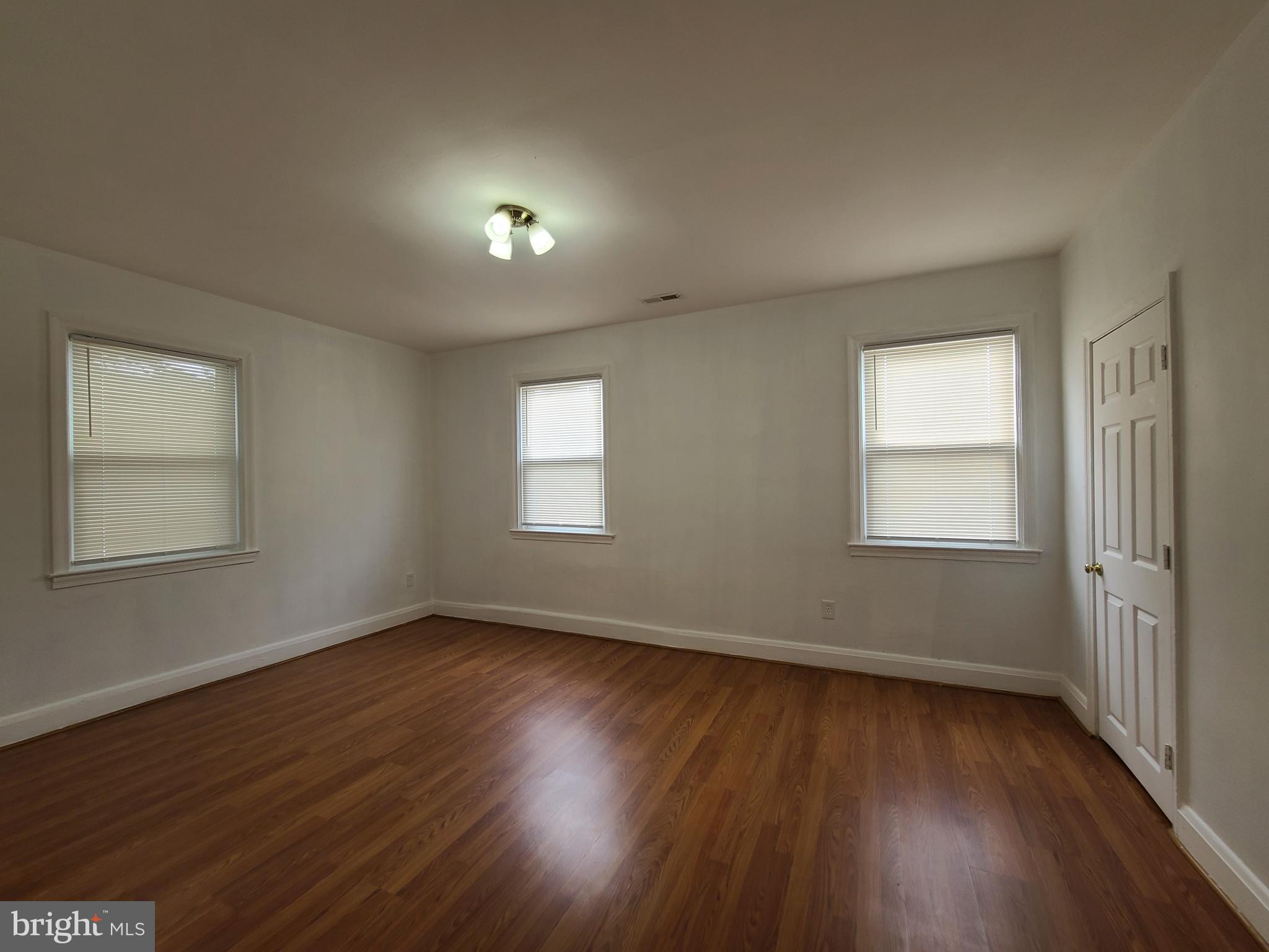 7301 Harford Road Baltimore, MD 21234 - Photo 10 of 28