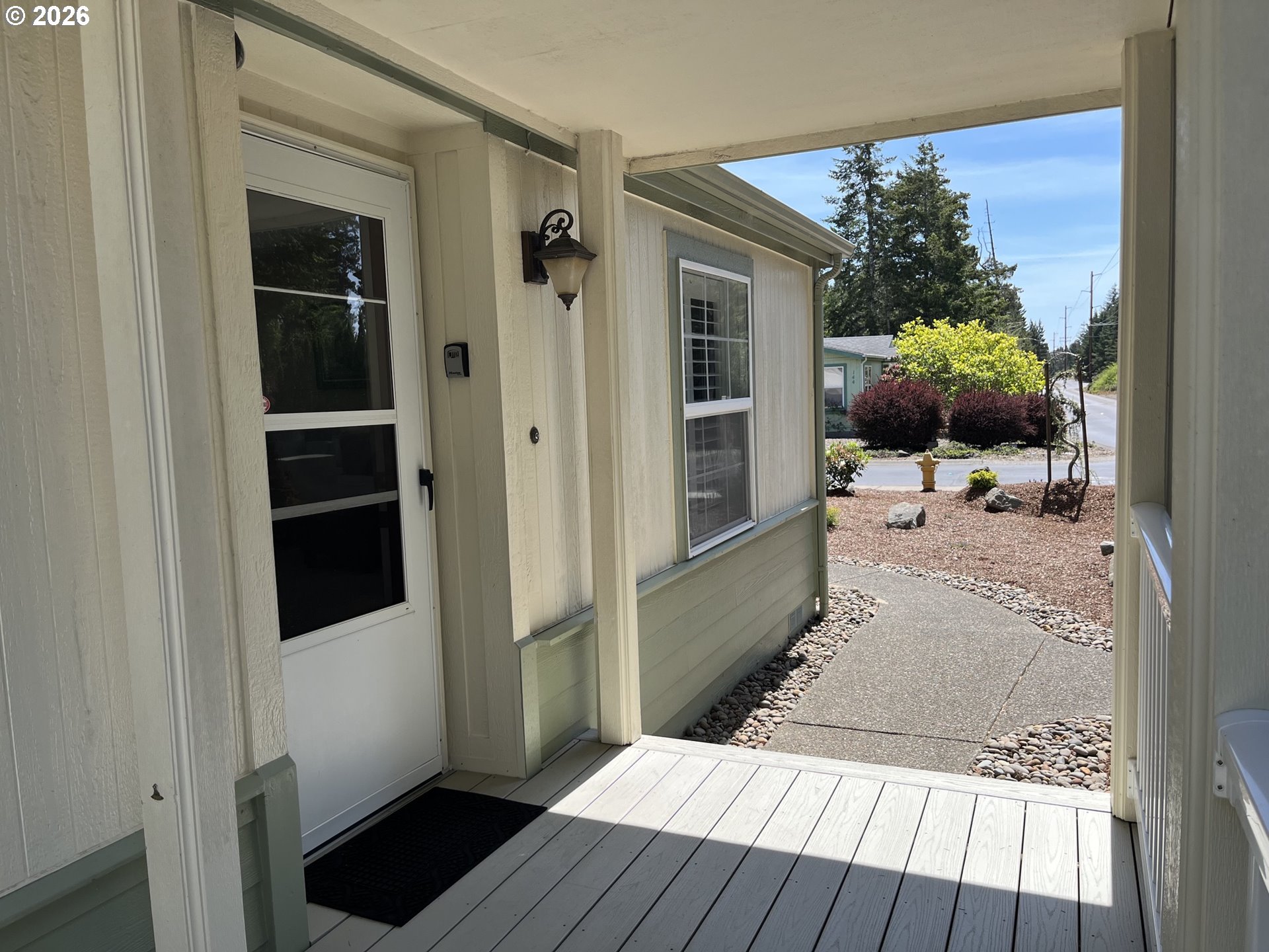 143 42nd Way Florence, OR 97439 - Photo 11 of 38