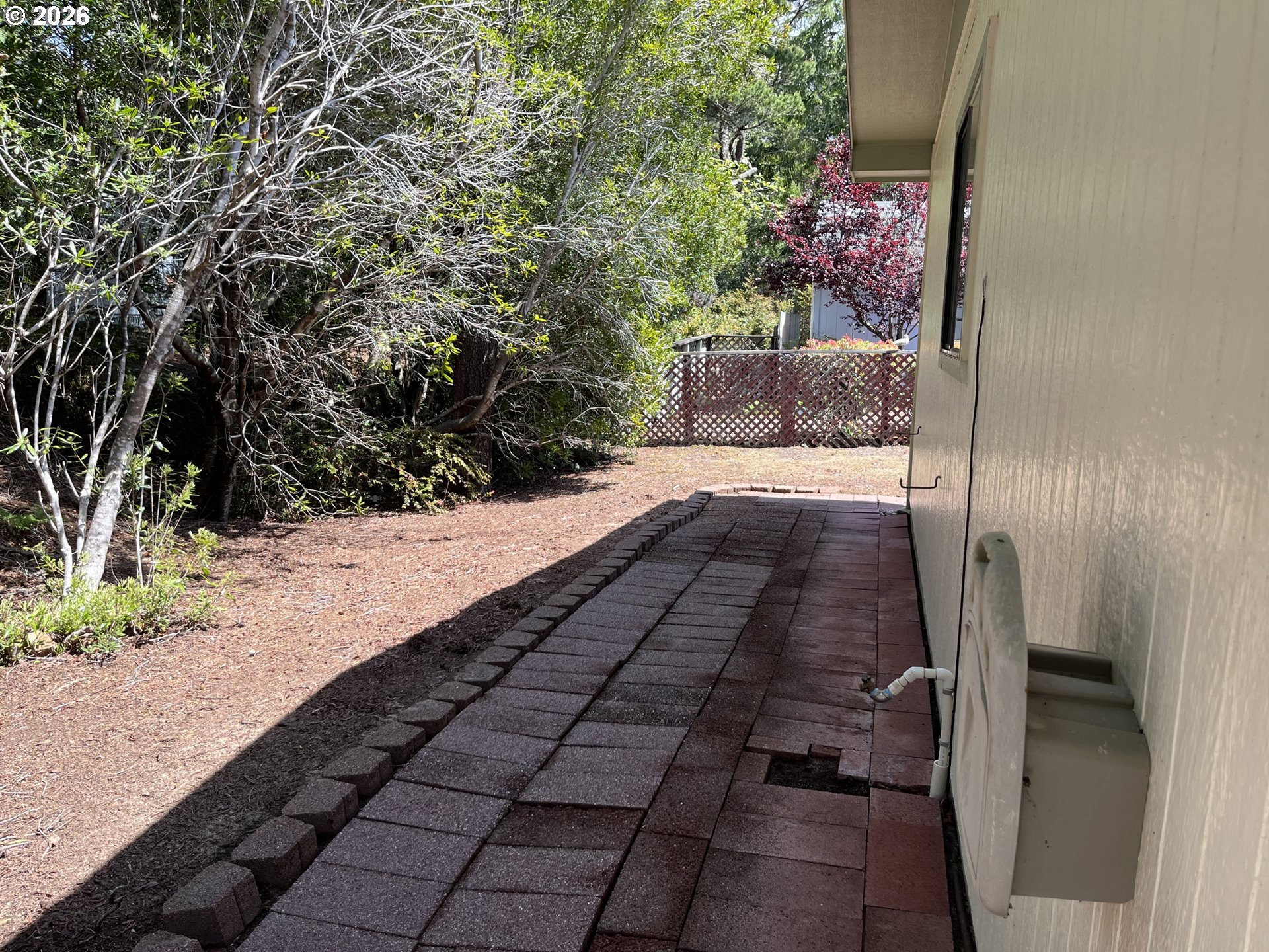 143 42nd Way Florence, OR 97439 - Photo 6 of 38