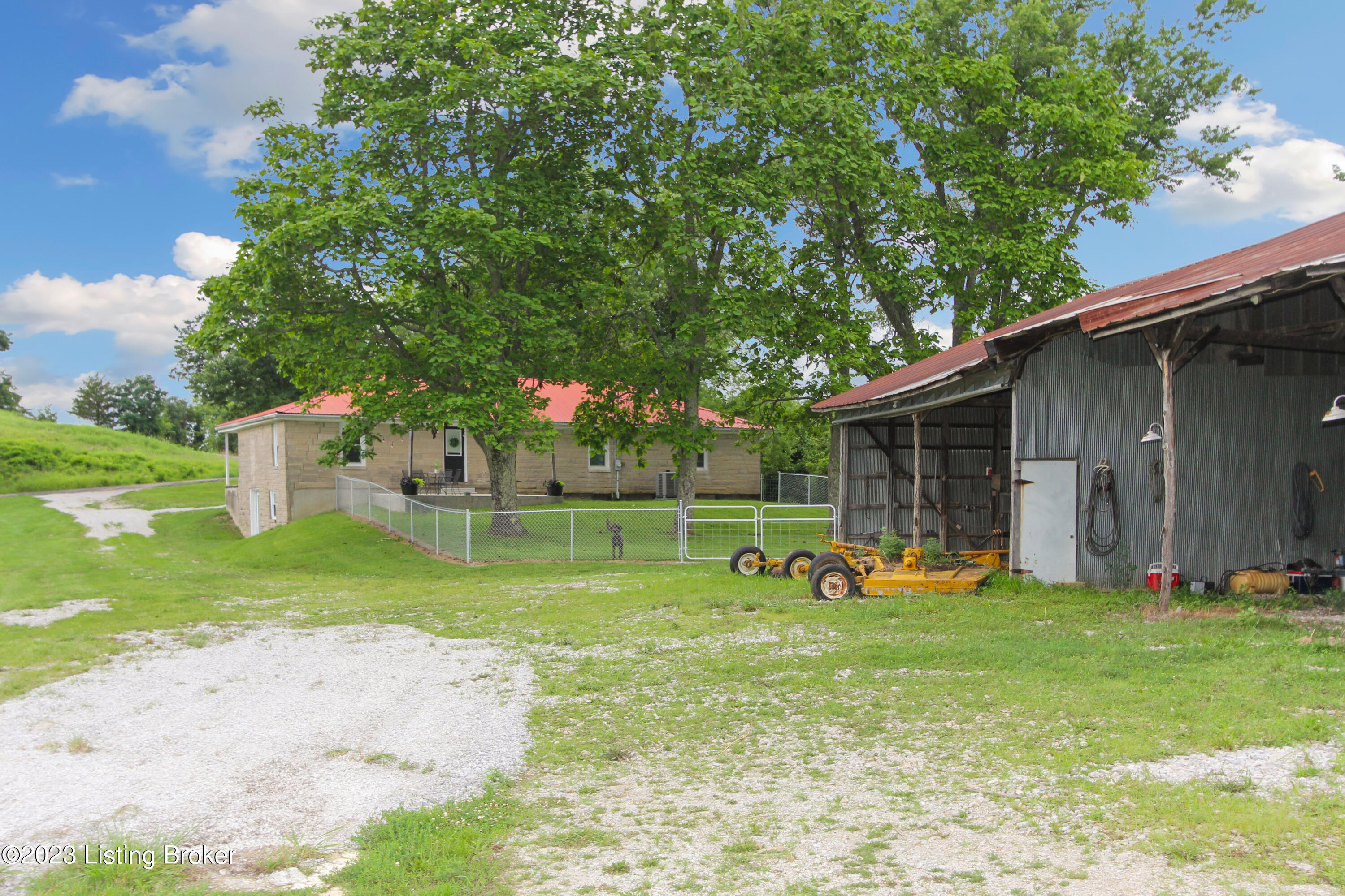 1068 Fairview Road Lawrenceburg, KY 40342 - Photo 41 of 71 Barn (1)