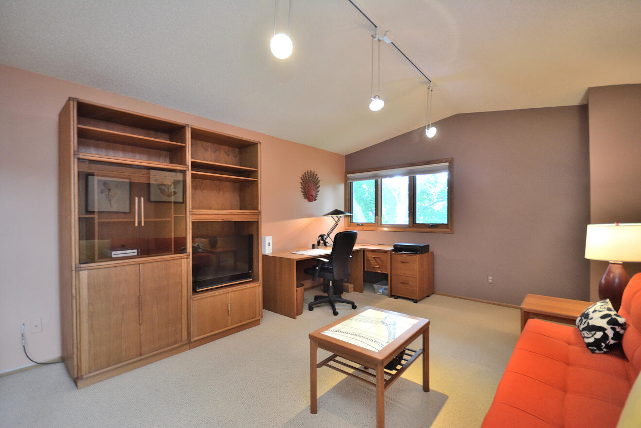 15651 West Ridge Road New Berlin, WI 53151 - Photo 20 of 27 BEDROOM #2