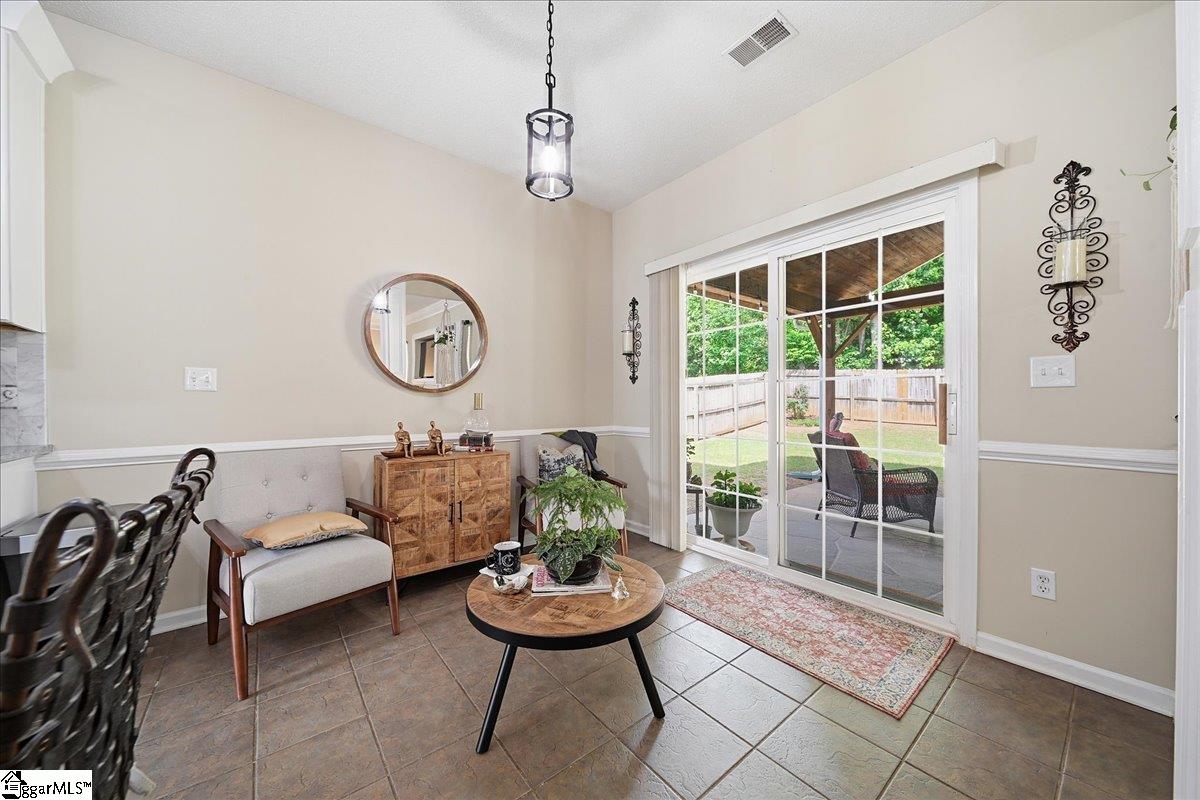 696 Timber Walk Drive Simpsonville, SC 29681 - Photo 10 of 37