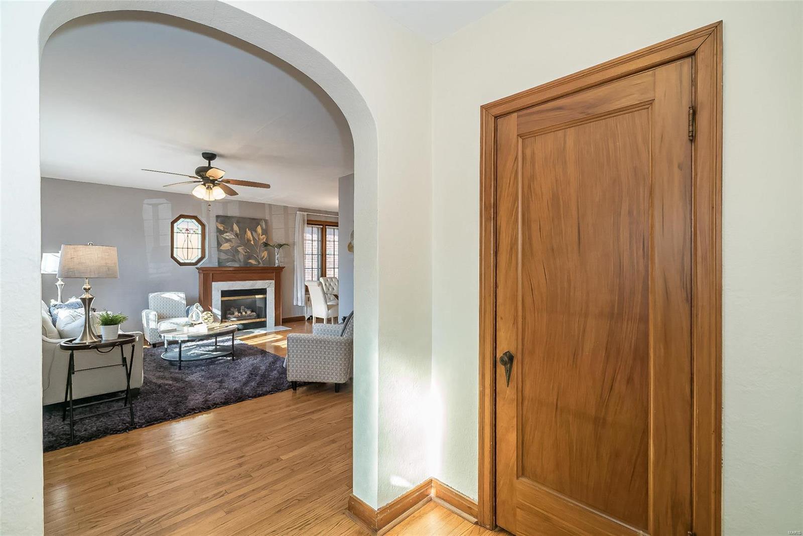 5643 Rosa Avenue St. Louis, MO 63109 - Photo 4 of 61 Gallery Image 4