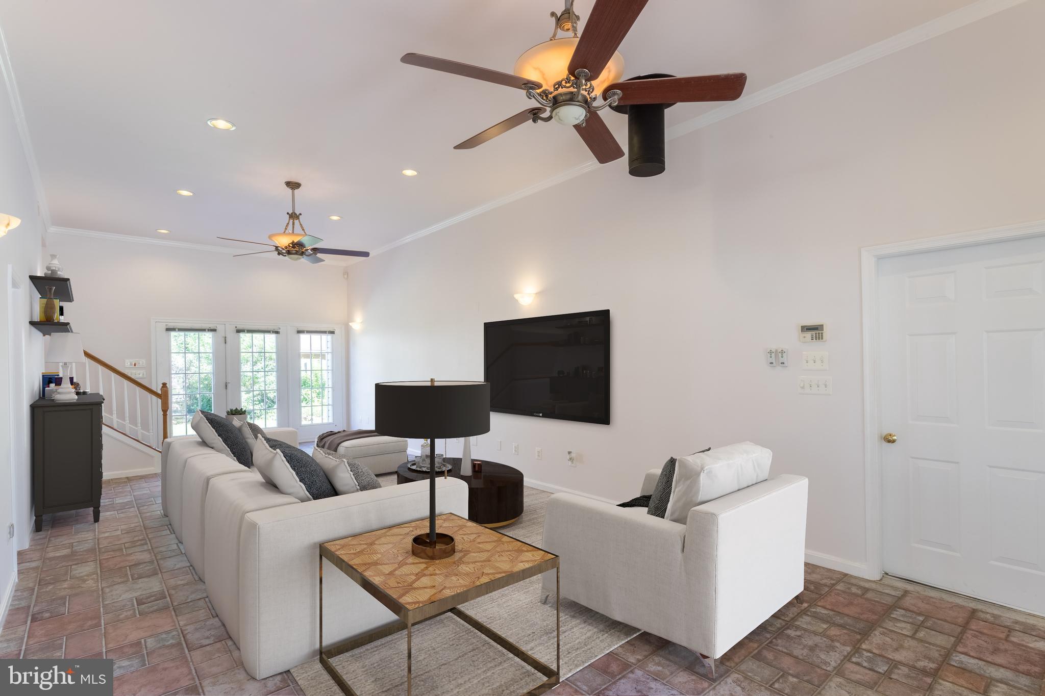 1915 Anderson Road Falls Church, VA 22043 - Photo 2 of 56 Family room